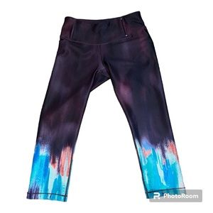 Calia by Carrie Underwood Essential Printed Capri Leggings Gothic Plum Sz S